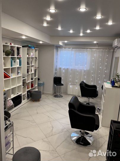 Сдаётся место Парихмахера