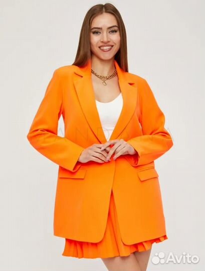 Костюм женский