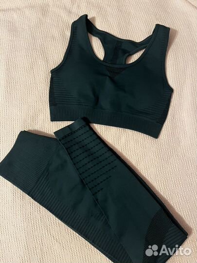 Костюм для фитнеса