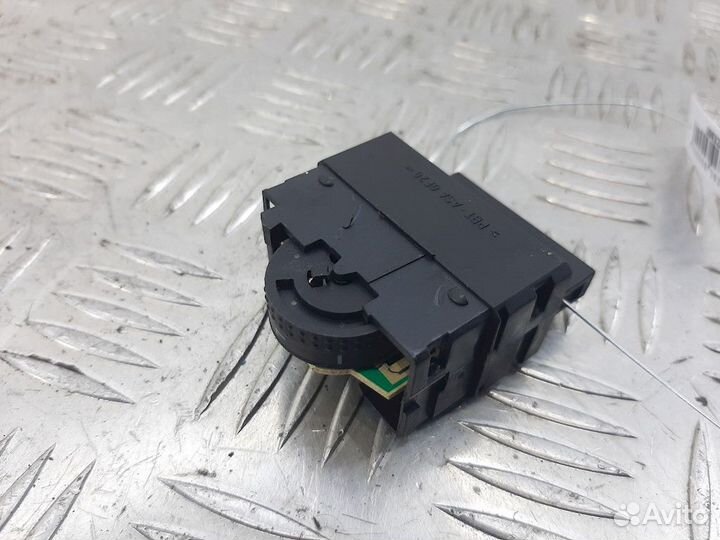 Кнопка корректора фар Skoda Fabia (6Y) рест. 2006