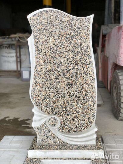 Памятники из мраморной крошки