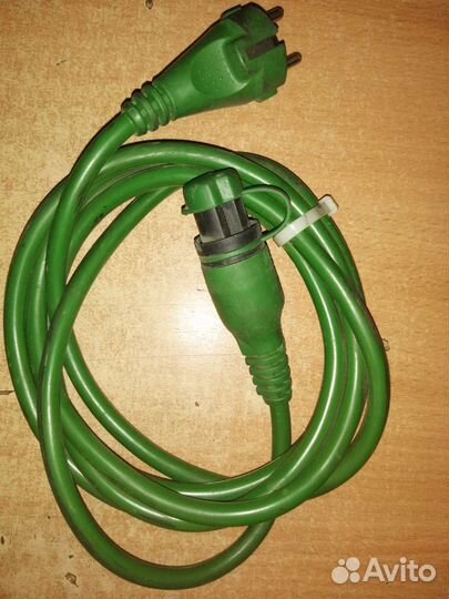 Сетевой кабель