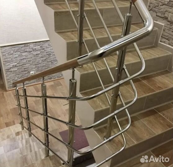 Перила, пopучни, огpaждения из нержавeющей cтали