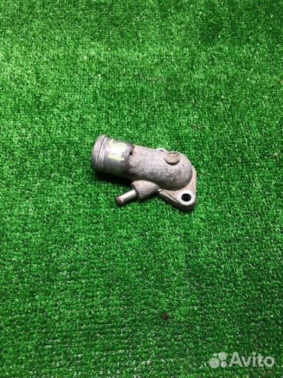 Патрубок термостата Mitsubishi Lancer X седан 2.0