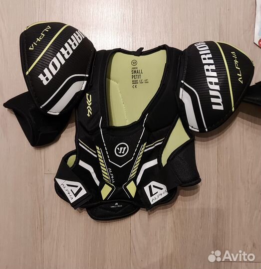 Нагрудник хоккейный warrior