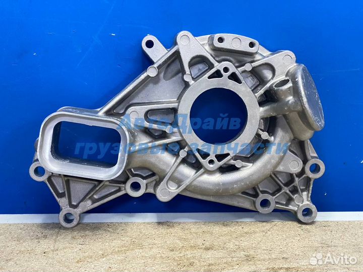 Корпус насоса водяного Вольво FH13 FM13