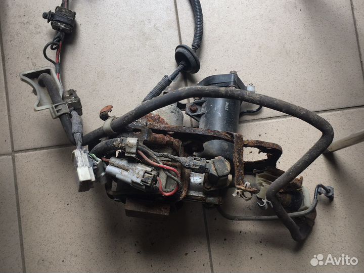 Компрессор пневмоподвески toyota prado 120
