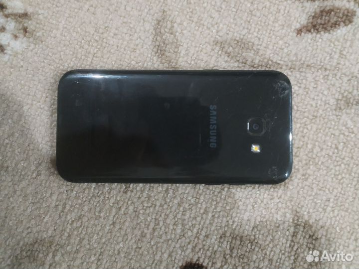 Samsung Galaxy A5 (2017) SM-A520F/DS, 3/32 ГБ