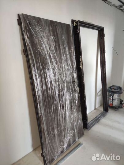 Дверь входная железная бу