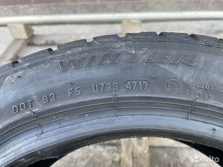 Pirelli Winter Sottozero 3 215/45 R16