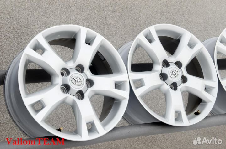 Лот 8521030 Оригинальные 17-е диски toyota