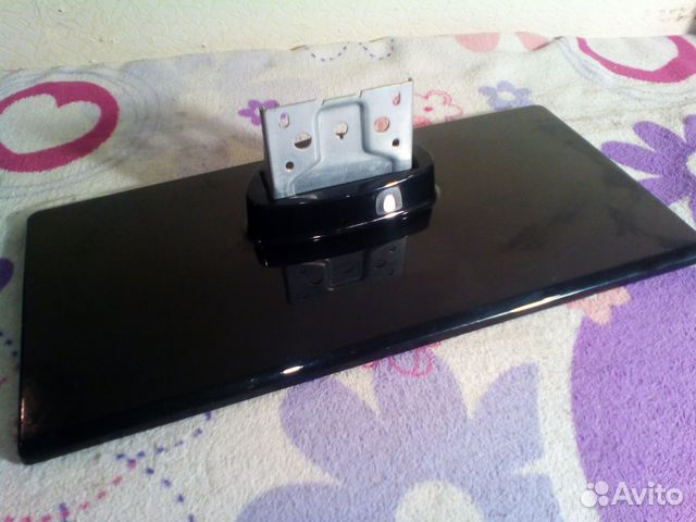 Подставка от Sharp LC-32LE340RU