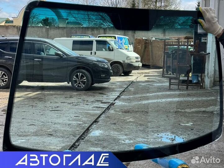 Стекло лобовое Tager