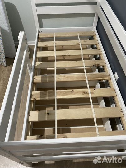 Кроватка домик