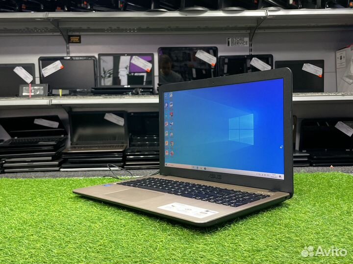 Ноутбук Asus VivoBook D540MA