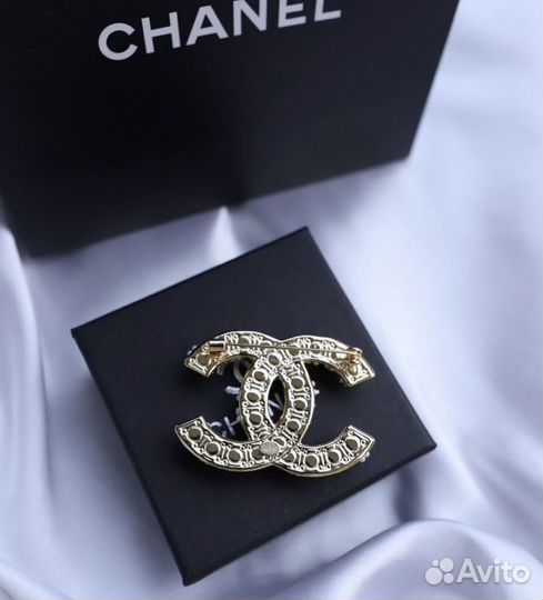 Брошь chanel шанель с жемчугом