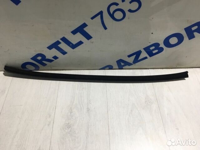 Уплотнитель стекла внутренний audi A4 b8