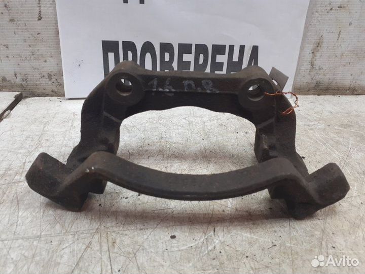 Скоба суппорта переднего Audi A4 B5 (1994-2000)