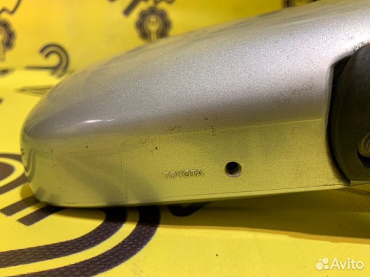 Зеркало заднего вида переднее правое Toyota Ist