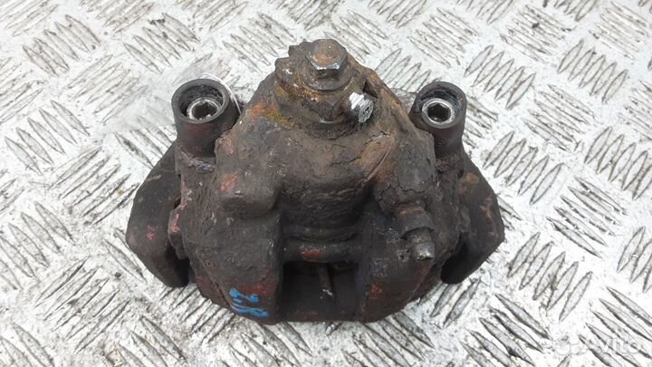 Суппорт задний правый BMW X5 E53 рест. 2004