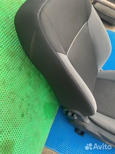 Сиденье переднее правое Ford Focus 3 3 iqdb 2013