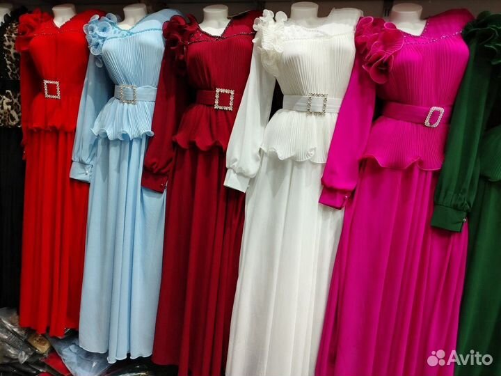 Костюмы вечерние