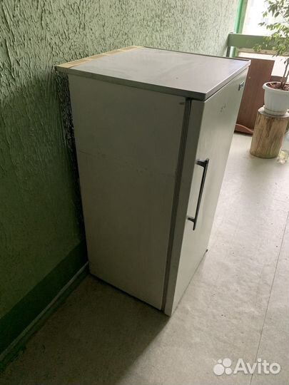 Холодильник бу Полюс