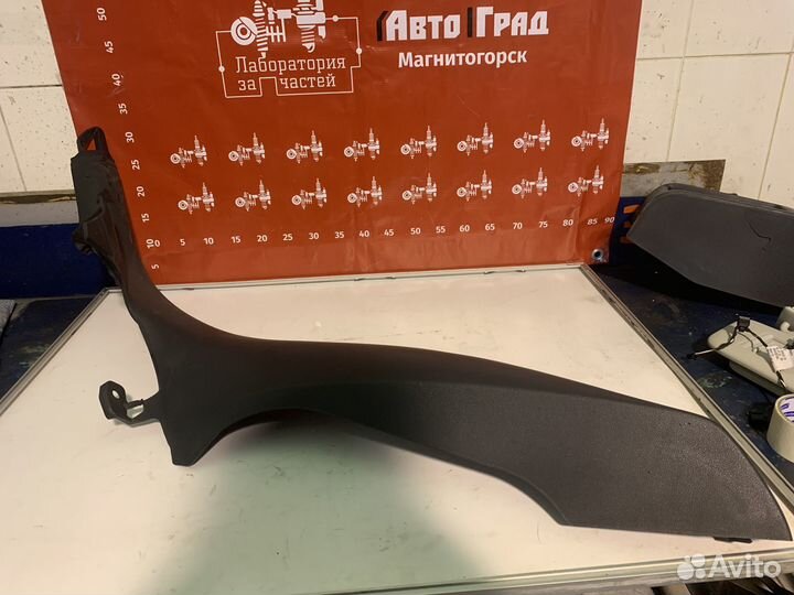 Skoda Octavia Обшивка стойки правая задняя