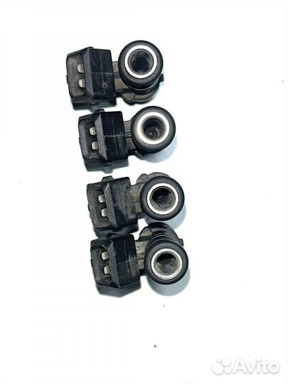 Форсунка инжекторная LADA Priora