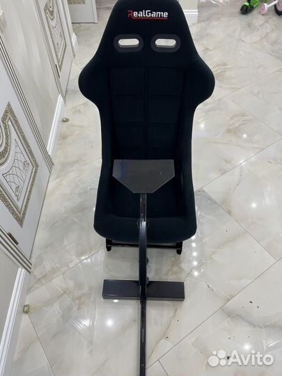 Кокпит для симрейсинга