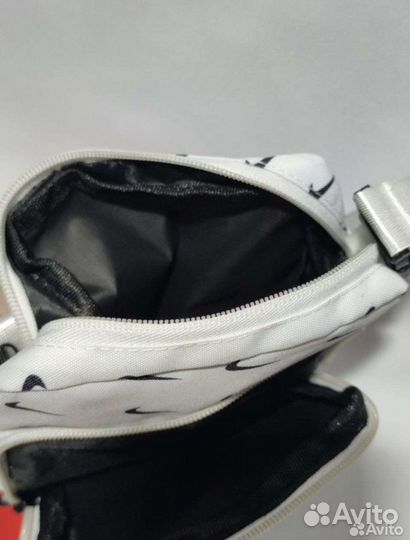 Сумка белая Nike Heritage Swoosh Wave