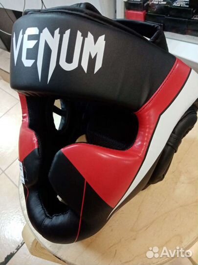 Шлем боксерский Venum красно/черный