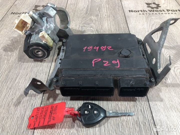 Блок управления двигателем Toyota Avensis (T270)