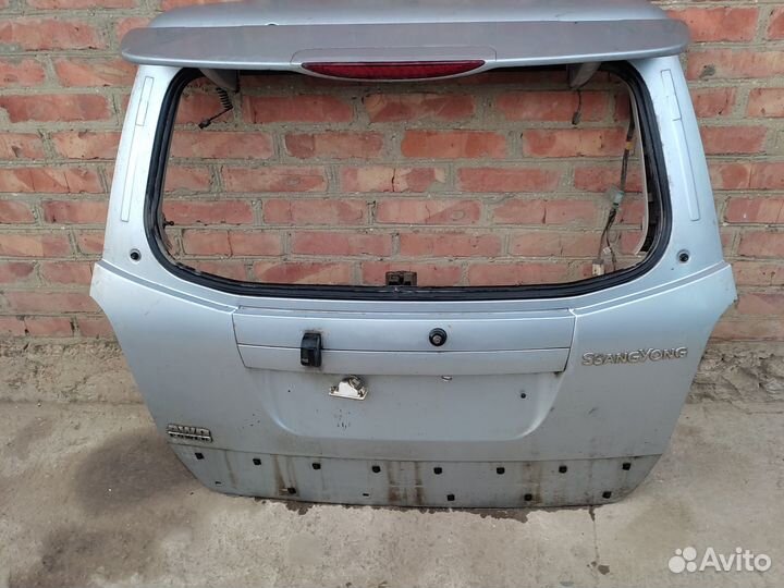 Дверь задняя ssangyong rexton