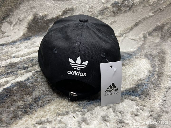 Кепка бейсболка adidas белый лого