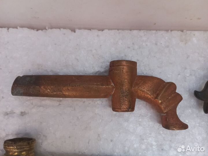 Краны и вертки для самовара разные