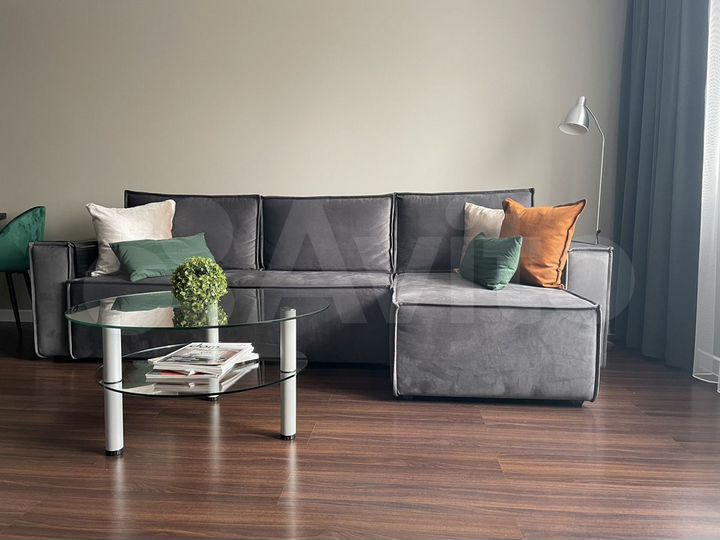 2-к. квартира, 55 м², 10/10 эт.