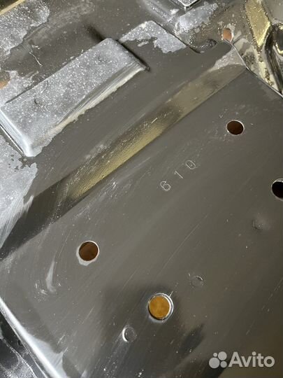 Защита картера новая оригинал toyota prado