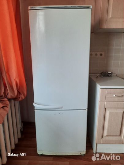 Холодильник