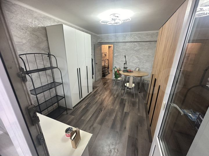 2-к. квартира, 51 м², 8/9 эт.