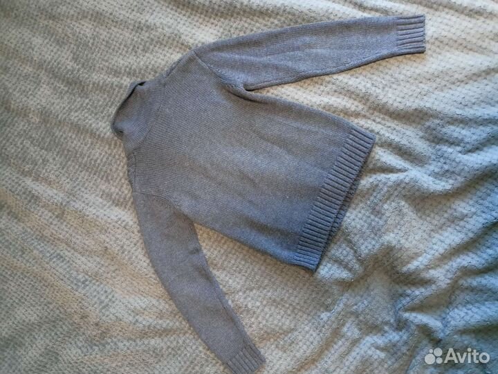 Продам Свитер