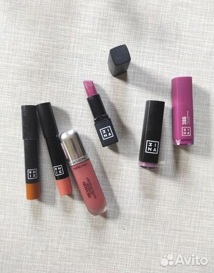 Помады пакетом Mina, Revlon