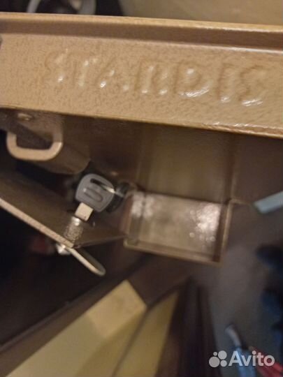 Оружейный сейф на 3 ствола stardis