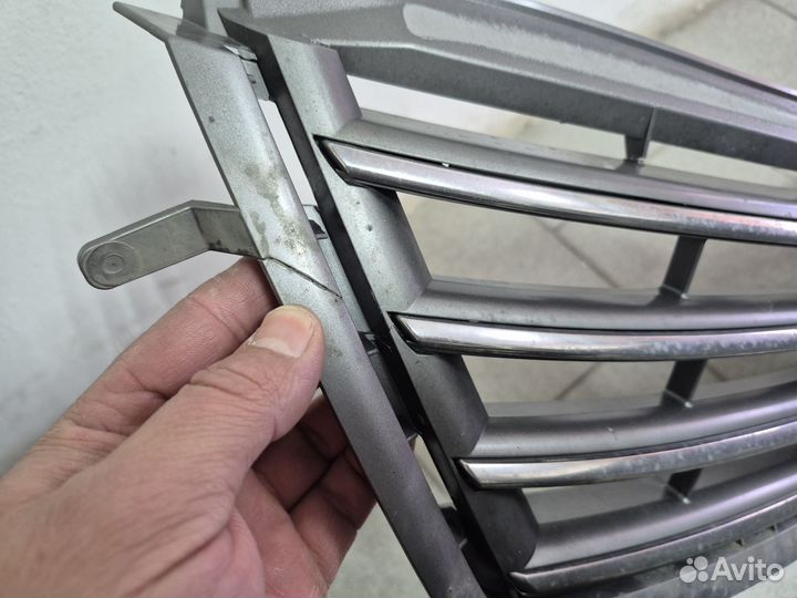 Решетка радиатора Toyota Rav4 v30