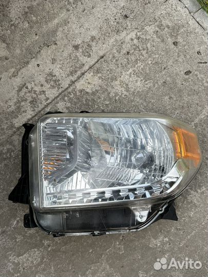 Фара левая toyota tundra 2013-2019