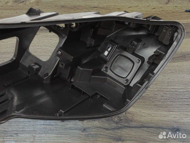 Левый корпус фары W222 дорестайлинг