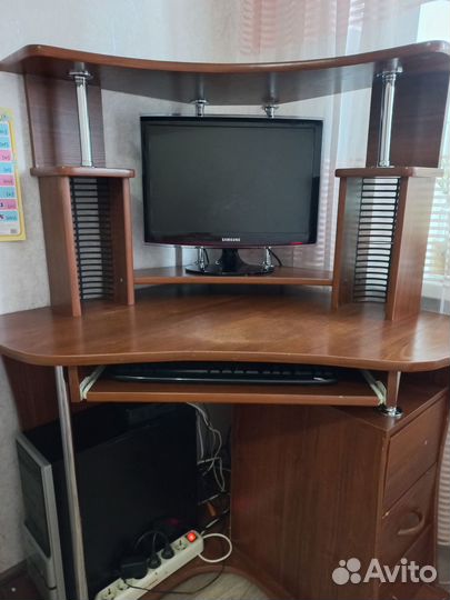 Компьютерный столик бу