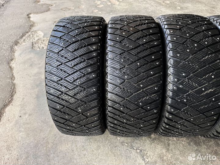 Goodyear Ultragrip Ice Arctic 225/50 R17