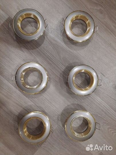 Светильник потолочный бу,остались после ремонта