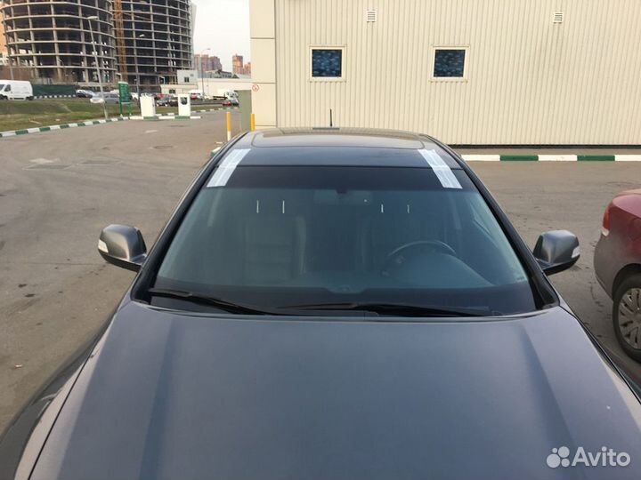 Лобовое стекло на Honda 